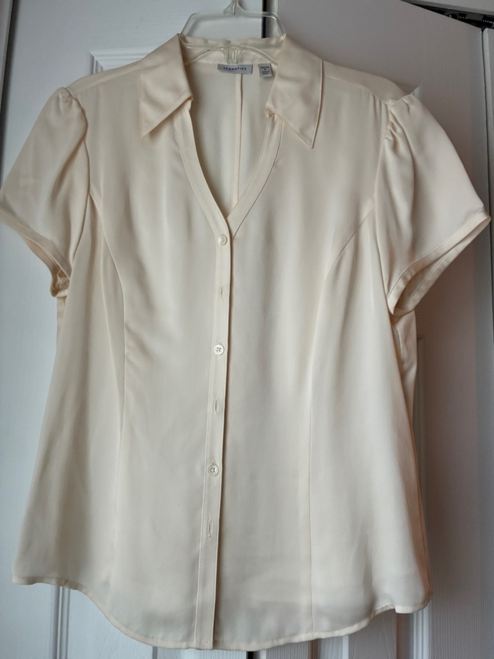Ann Taylor Cream Short-Sleeve Button Front Blouse
